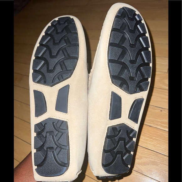 BRAND NEW MENS BEIGE PENNY LOAFERS NWT - Picture 6 of 7